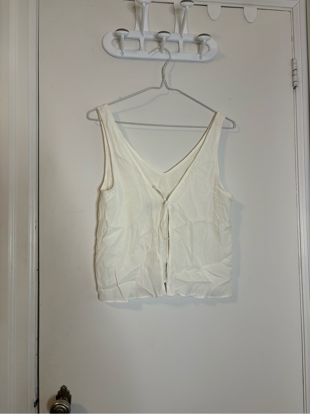 Wilfred Cream V-Neck Tie-Back Tank Top